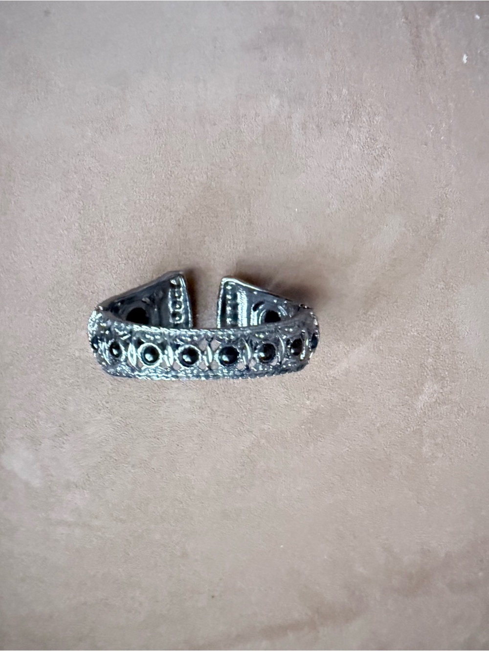 Antique-Style Silver Tone Open Ring with Black Stone Accents